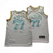 Camiseta Los Angeles Lakers Luka Doncic NO 77 Classic 2024-25 Blanco