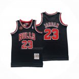 Camiseta Chicago Bulls Michael Jordan NO 23 Mitchell & Ness 1997-98 Negro Firmada(1)