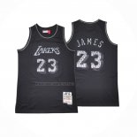 Camiseta Los Angeles Lakers LeBron James NO 23 Swingman Mitchell & Ness 2018-19 Negro