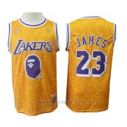 Camiseta Los Angeles Lakers Lebron James NO 23 Mitchell & Ness Amarillo