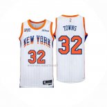 Camiseta New York Knicks Karl-Anthony Towns NO 32 Ciudad 2024-25 Blanco