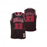 Camiseta Nino Chicago Bulls Michael Jordan NO 23 Mitchell & Ness 1996-97 Negro