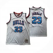 Camiseta Chicago Bulls Michael Jordan NO 23 Mitchell & Ness 1997-98 Blanco3