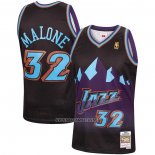 Camiseta Utah Jazz Karl Malone NO 32 Mitchell & Ness 1996-97 Negro