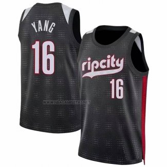Camiseta Portland Trail Blazers Hansen Yang NO 16 Ciudad 2024-25 Negro
