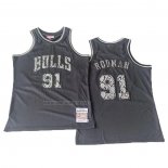 Camiseta Chicago Bulls Dennis Rodman NO 91 Mitchell & Ness 1997-98 Negro1