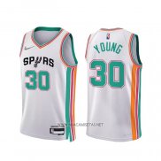 Camiseta San Antonio Spurs Thaddeus Young NO 30 Ciudad 2021-22 Blanco