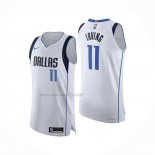Camiseta Dallas Mavericks Kyrie Irving NO 11 Association 2025-26 Blanco
