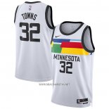 Camiseta Minnesota Timberwolves Karl-Anthony Towns NO 32 Ciudad 2022-23 Blanco