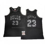 Camiseta Chicago Bulls Michael Jordan NO 23 Swingman Mitchell & Ness 1997-98 Negro