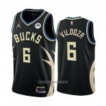 Camiseta Milwaukee Bucks Luca Vildoza NO 6 Statement 2022-23 Negro