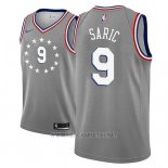 Camiseta Philadelphia 76ers Dario Saric NO 9 Ciudad 2018-19 Gris