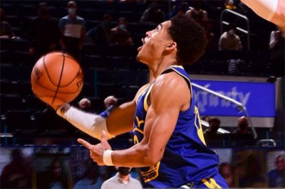 Warriors Rick Suns racha ganadora de cuatro juegos