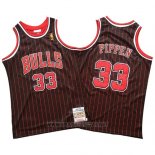 Camiseta Chicago Bulls Scottie Pippen NO 33 Mitchell & Ness Negro