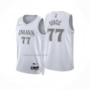 Camiseta Dallas Mavericks Luka Doncic NO 77 Ciudad 2024-25 Blanco