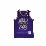 Camiseta Chicago Bulls Michael Jordan NO 23 Mitchell & Ness 1997-98 Violeta