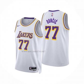Camiseta Los Angeles Lakers Luka Doncic NO 77 Association 2024-25 Blanco